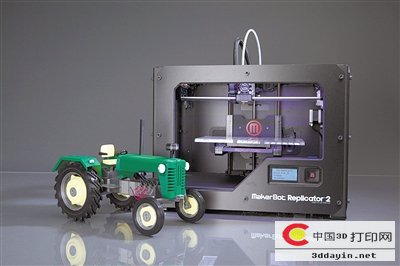 MakerBot推出最新個人3D打印機，能讓使用者設計任何東西，例如玩偶、小配件、珠寶等，並讓他們的設計出現在眼前。目前使用者只能設計410立方英尺的物品，大概是鞋子大小。售價為2199美元。2012/CFP