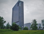 ASML 建立首个合格的半导体元件AM供应链